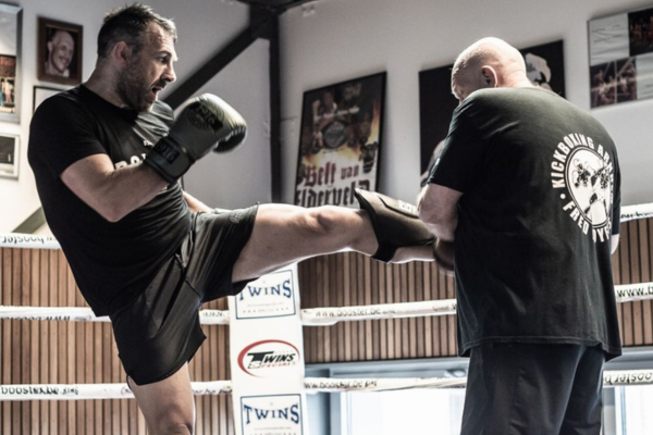 Kickboks shorts vs normale shorts – wat maakt het verschil?