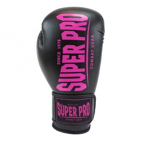 Voorzijde met groot roze Super Pro logo op een zwarte bokshandschoen.