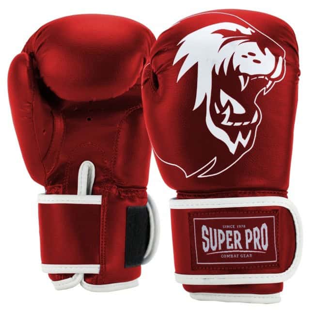 Rode kickbokshandschoenen voor kinderen met wit Super Pro logo en klittenbandsluiting.