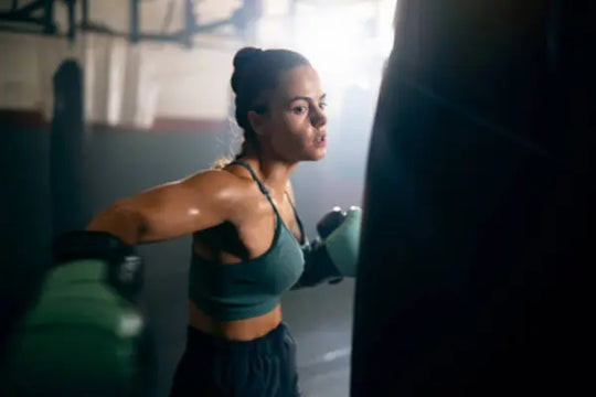 Kampfsport und Explosivkrafttraining: Wie kombiniert man es effektiv?
