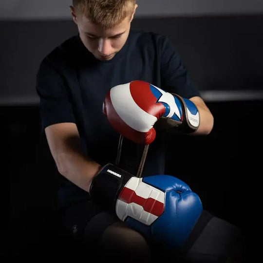 Hayabusa Boxing Gloves Marvel Captain America (Sam Wilson)