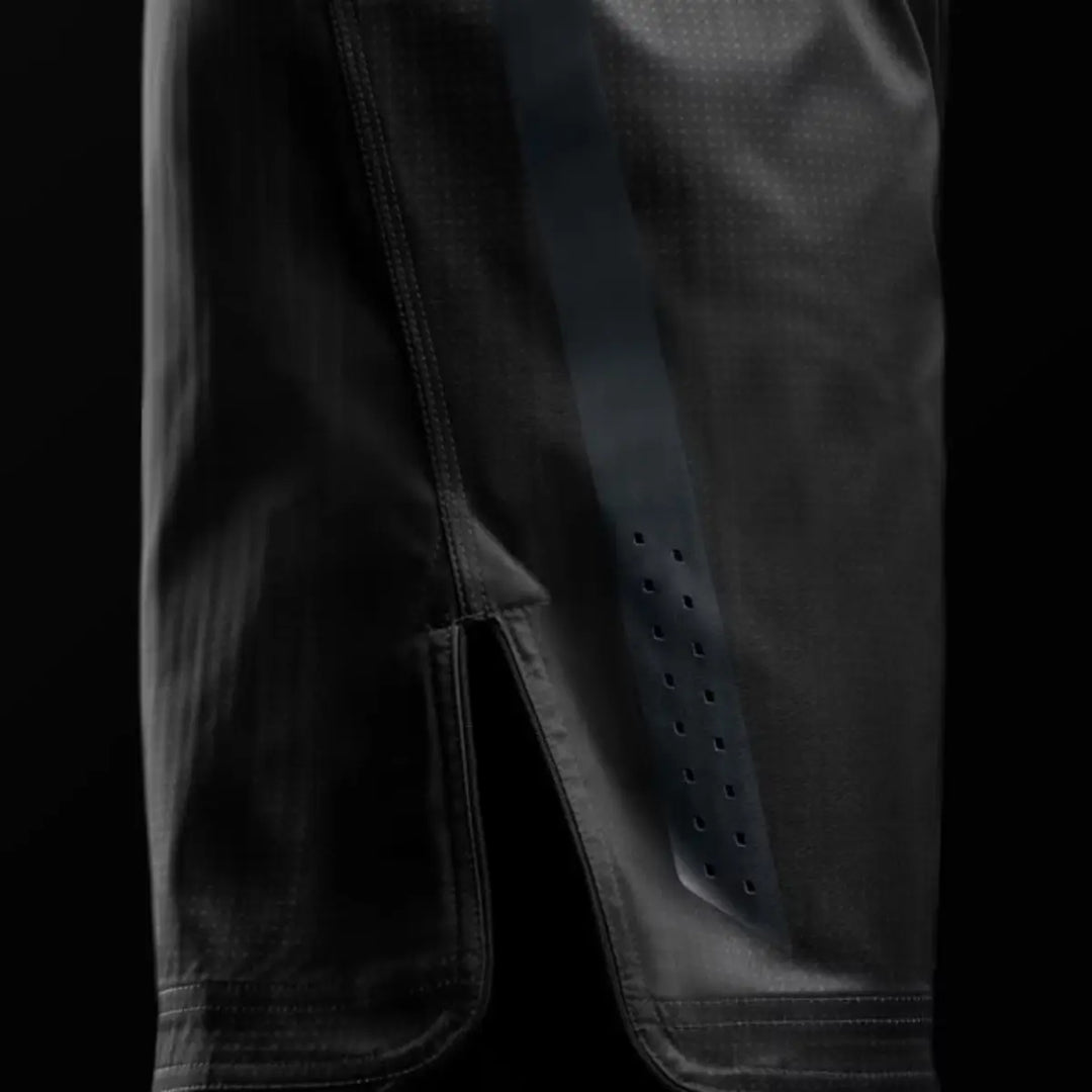Hayabusa MMA Shorts Mid-Thigh Core Zwart