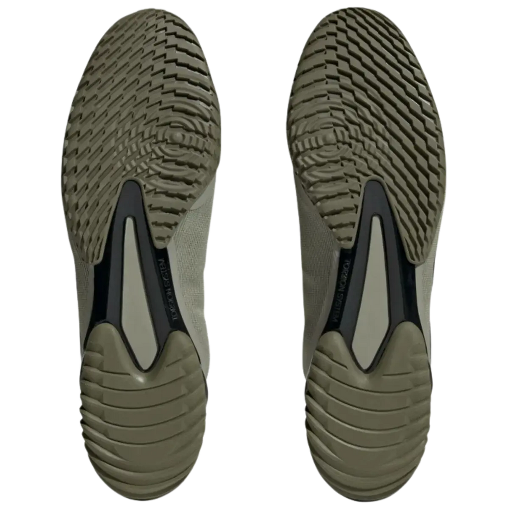 Onderkant van Adidas boksschoenen met profiel zool voor optimale grip in de ring