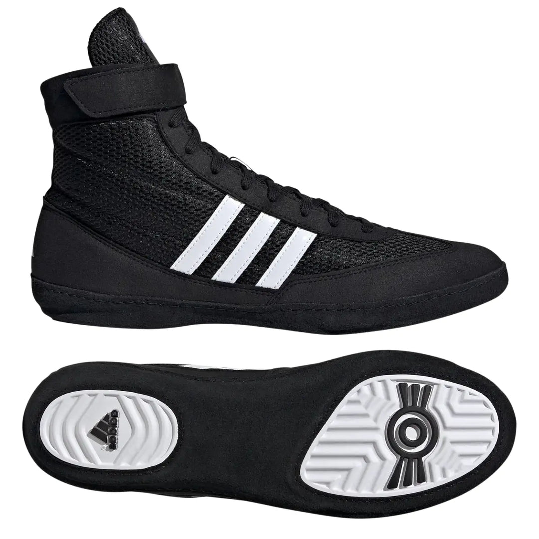 Afbeelding van de Adidas Worstelschoenen Combat Speed 4 Zwart met zowel zijaanzicht als zool in beeld. Dit toont het slanke ontwerp en het gripvaste zoolprofiel. Een complete weergave van functionaliteit en design.