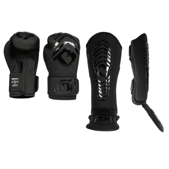 Complete zwarte Booster boks set met bijpassende handschoenen en scheenbeschermers voor maximale bescherming en comfort tijdens training








