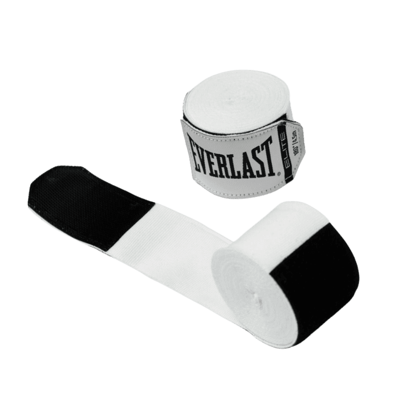 Een witte Everlast Elite bandage met zwarte klittenbandsluiting aan het uiteinde. Een bandage is opgerold, terwijl de andere gedeeltelijk uitgerold is.