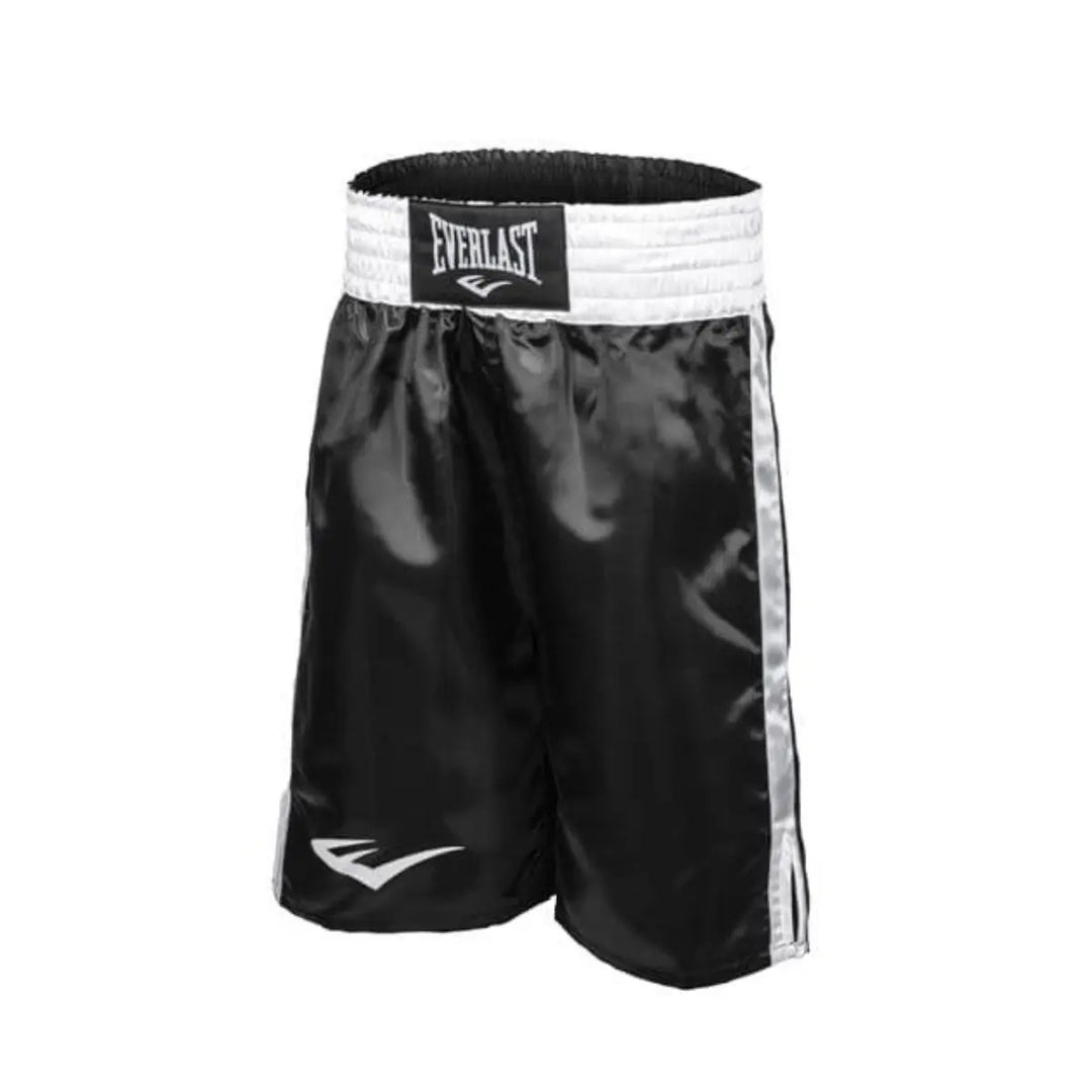 Black and white Everlast boxing shorts with a glossy finish and a wide elastic waistband for a secure fit. The classic boxing cut provides excellent freedom of movement and comfort. Ideal for boxing training and high-intensity gym sessions.