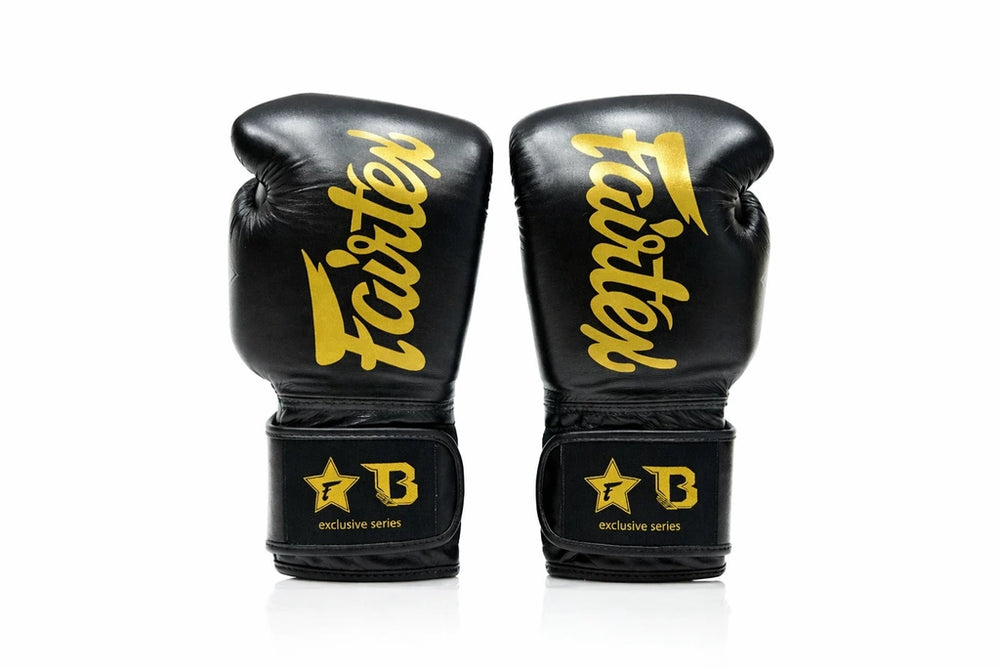 Voorkant van Fairtex bokshandschoenen met luxe afwerking en stevige padding