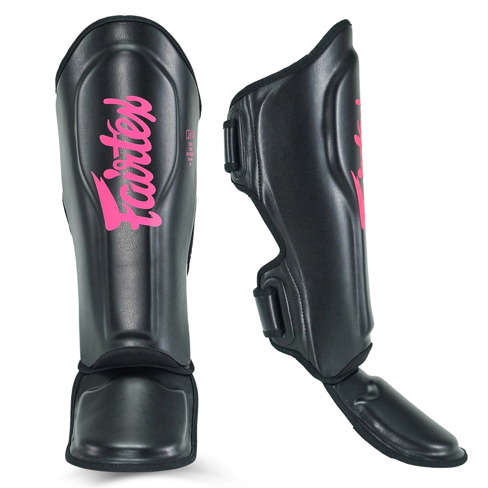 Fairtex scheenbeschermers zwart roze voor kickboksen en Muay Thai training