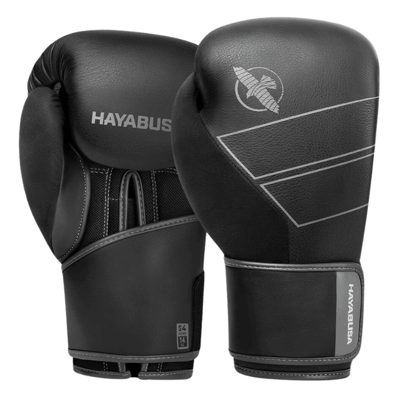 Een paar Hayabusa Bokshandschoenen S4 Leather in zwart, frontaal weergegeven met het Hayabusa valk-logo in zicht en grijze accentlijnen.
