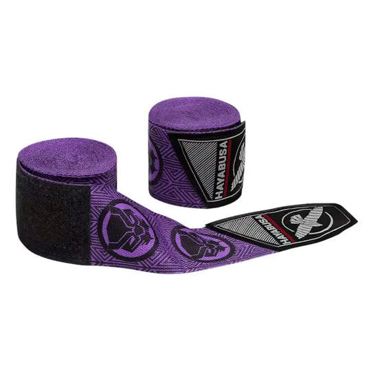 Paarse Hayabusa Marvel Hero Elite bandages, waarvan één bandage gedeeltelijk uitgerold met zichtbare logo’s en patroon.