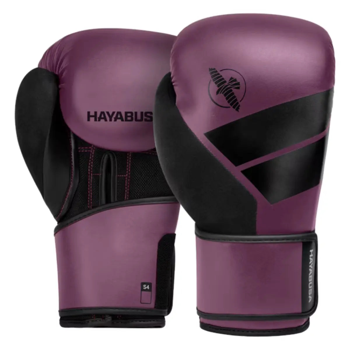 Paarse Hayabusa S4 bokshandschoenen met zwarte accenten en verstelbare klittenbandsluiting, ontworpen voor optimale bescherming en comfort tijdens het trainen.