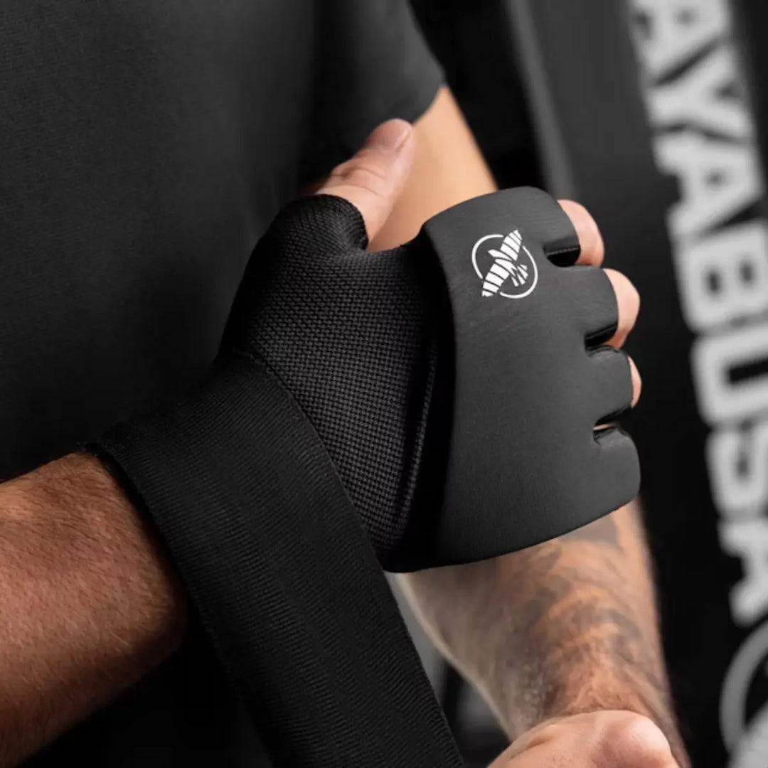 Hayabusa Elite Quick Wraps in zwart, close-up van het rekbare en comfortabele materiaal