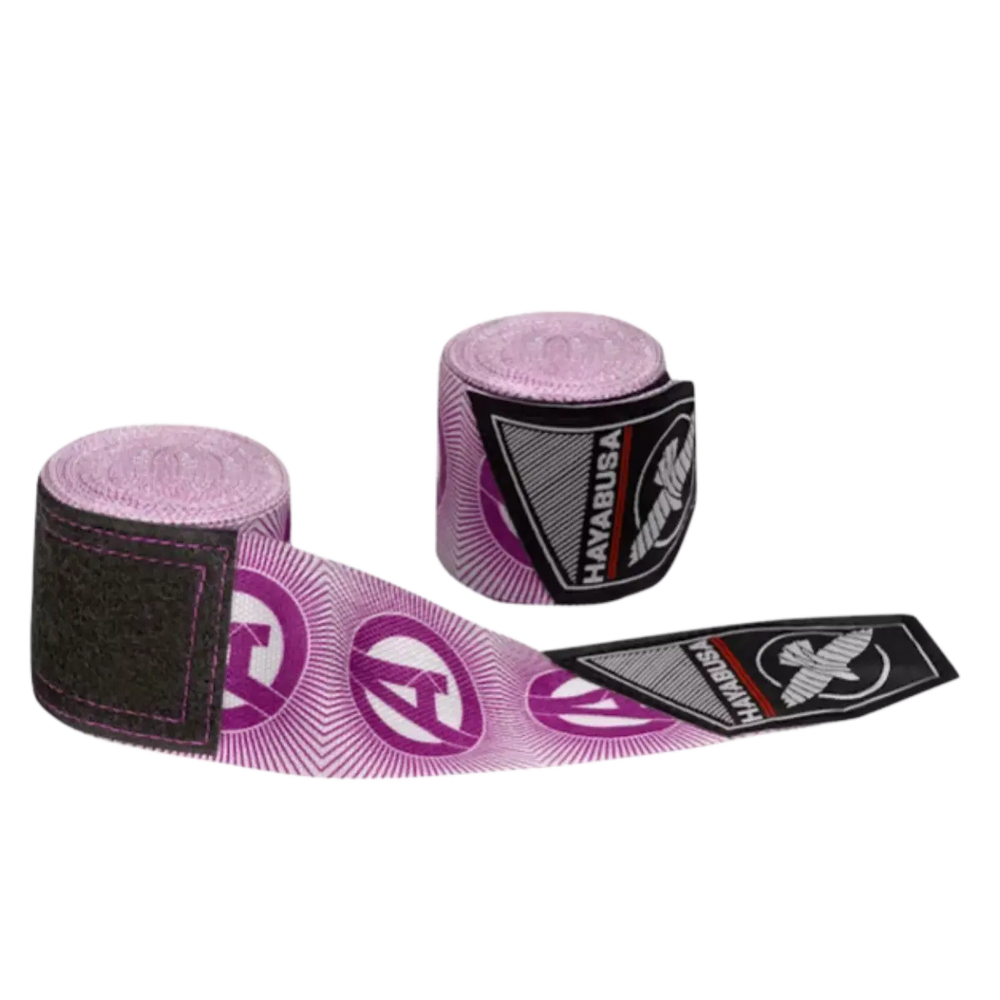 Opgerolde paarse Hayabusa Marvel Hero Elite handwraps met Avenger-logo en klittenbandsluiting.