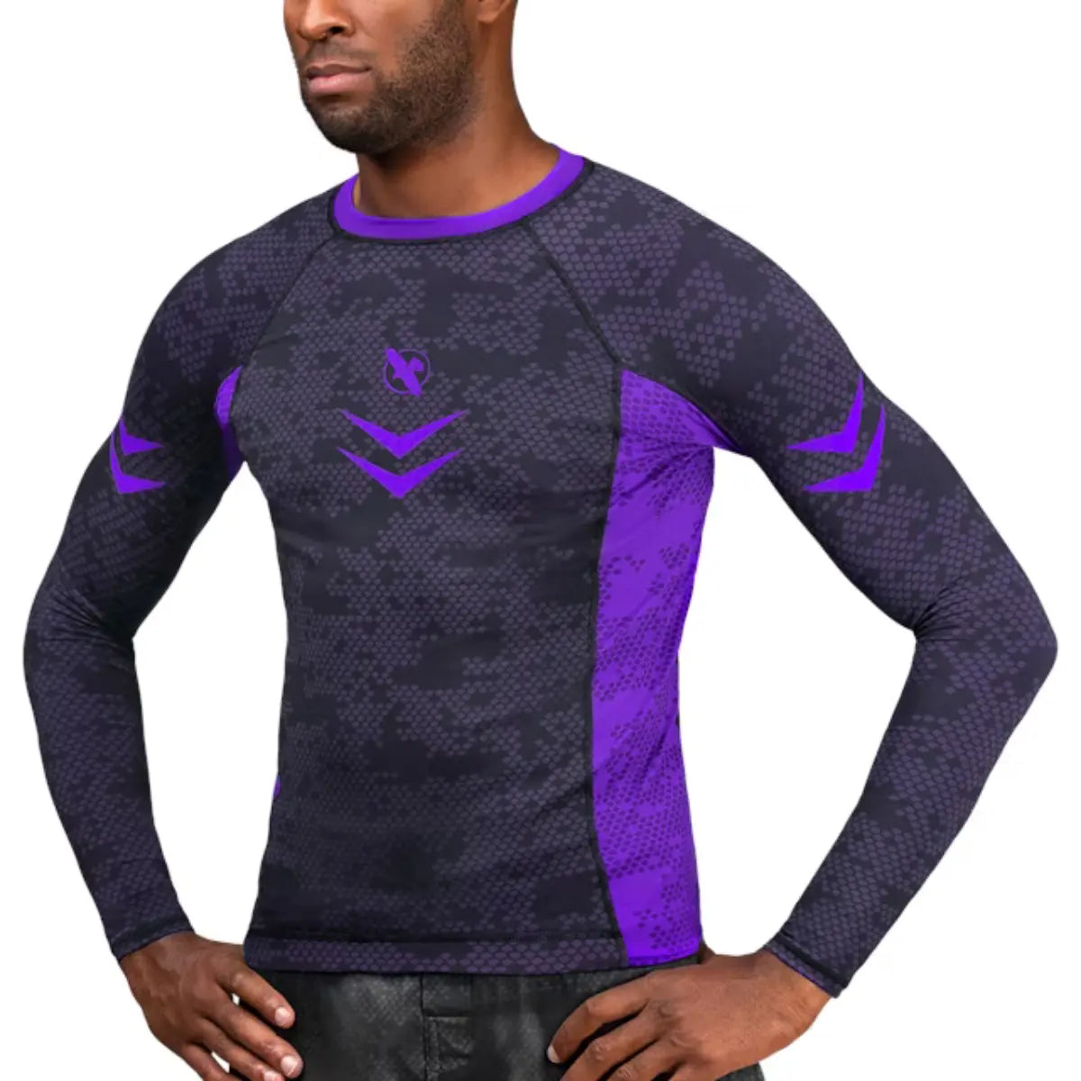 Voorkant van de Hayabusa Ranked Long Sleeve Rash Guard in paars, met strak design en logo