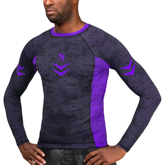 Voorkant van de Hayabusa Ranked Long Sleeve Rash Guard in paars, met strak design en logo