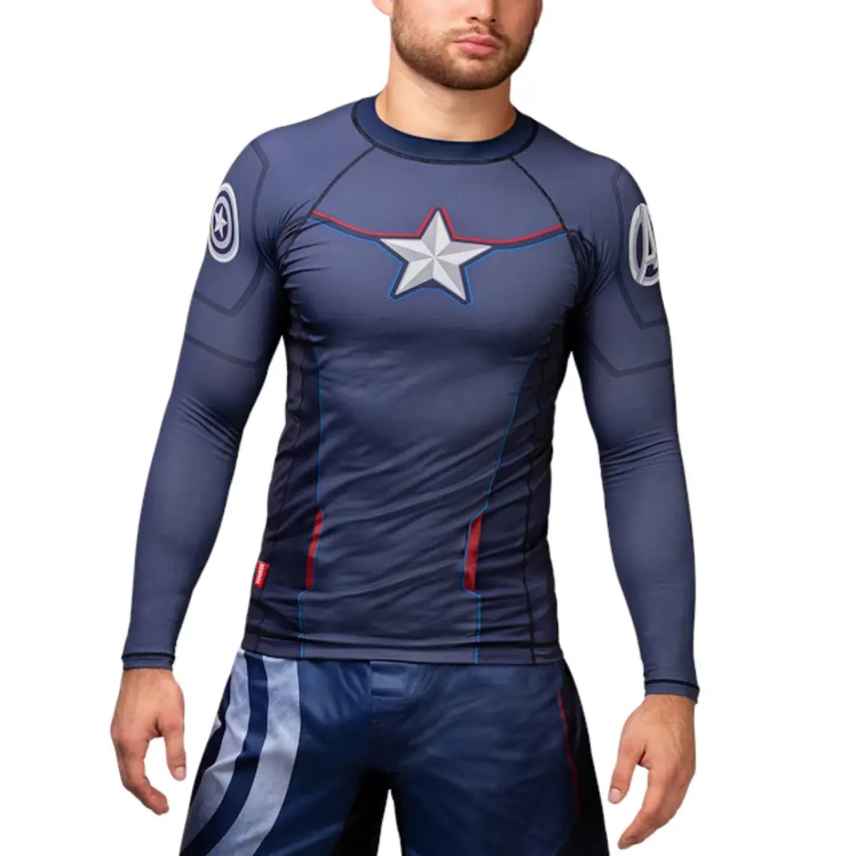 Vooraanzicht van Hayabusa rashguard met lange mouwen en Captain America print, perfect voor MMA, BJJ en grappling