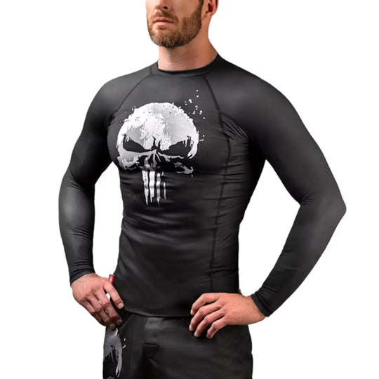 Hayabusa rashguard met lange mouwen en The Punisher design, geschikt voor MMA, BJJ en grappling trainingen