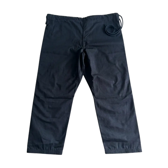 Zwarte BJJ gi broek achterkant
