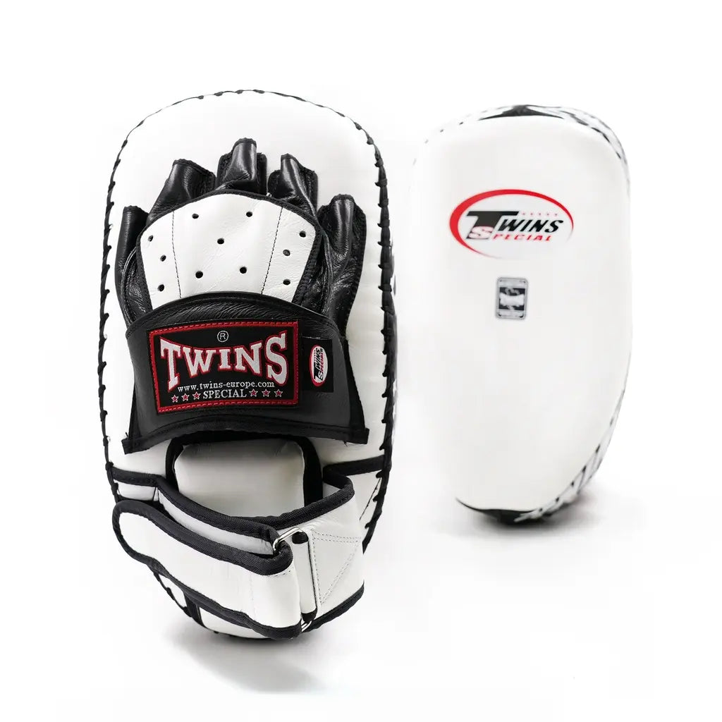 Twins focus mitts zwart wit voor bokstraining en verbeteren van snelheid en precisie