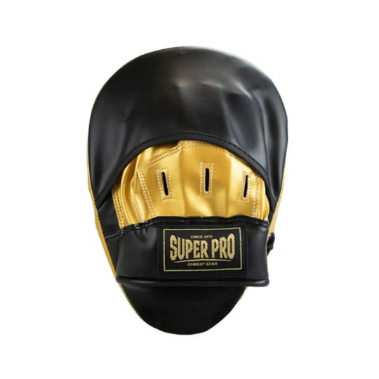 Super Pro focus mitt met zwarte voorkant en gouden achterkant, voorzien van ventilatieopeningen en logo op de polsband.