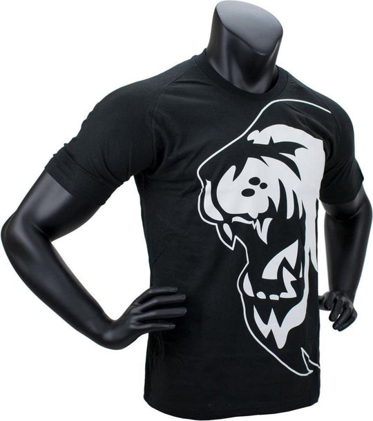 Zwart sportshirt met korte mouwen en een grote witte leeuwenkop op de voorkant.









