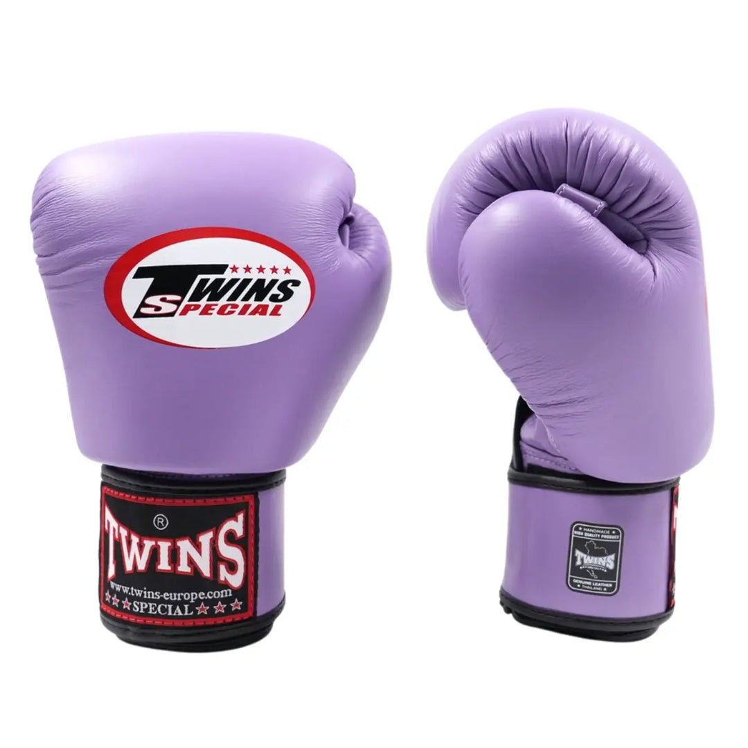 Twins bokshandschoenen BGVL3 lavendel leer met klittenbandsluiting voor kickboksen en bokstraining
