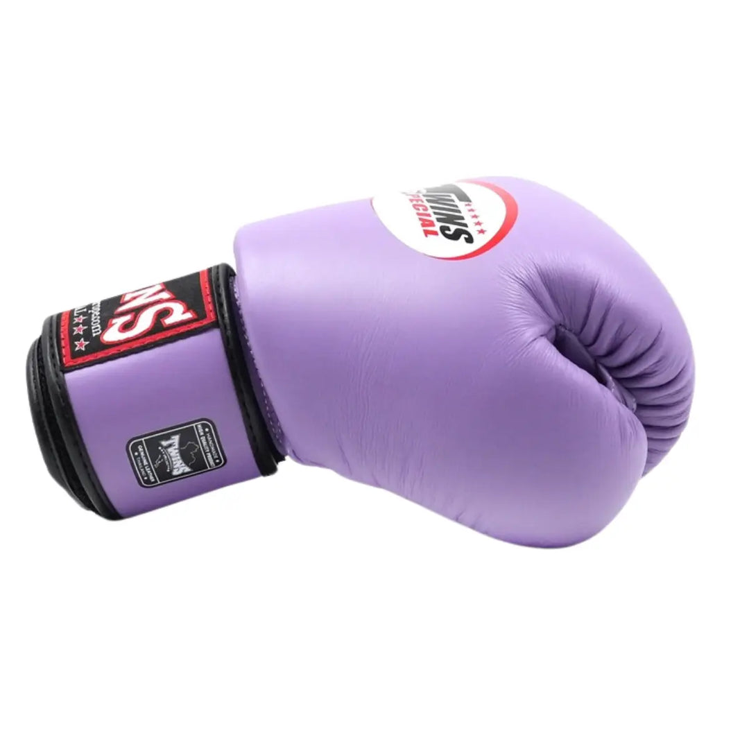 Twins Special BGVL3 bokshandschoen lavendel leer met anatomisch voorgevormde pasvorm en extra polssteun
