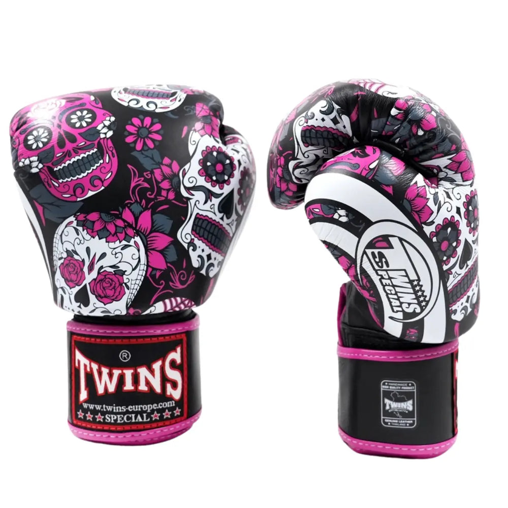 Twins bokshandschoenen met zwart-roze Sugar Skull design en klittenbandsluiting