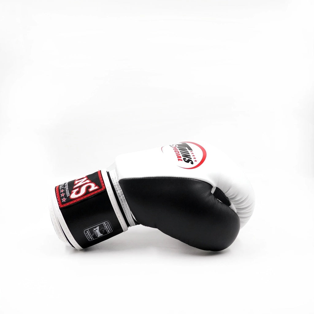 Twins bokshandschoenen wit zwart van premium leer voor boksen en kickboksen