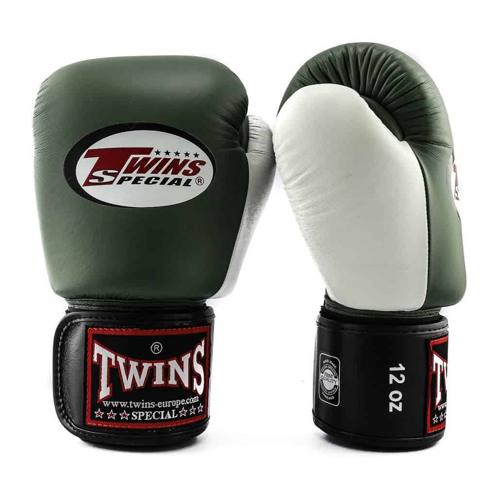 Twins Kickboxing Set BGVL 4 Green
