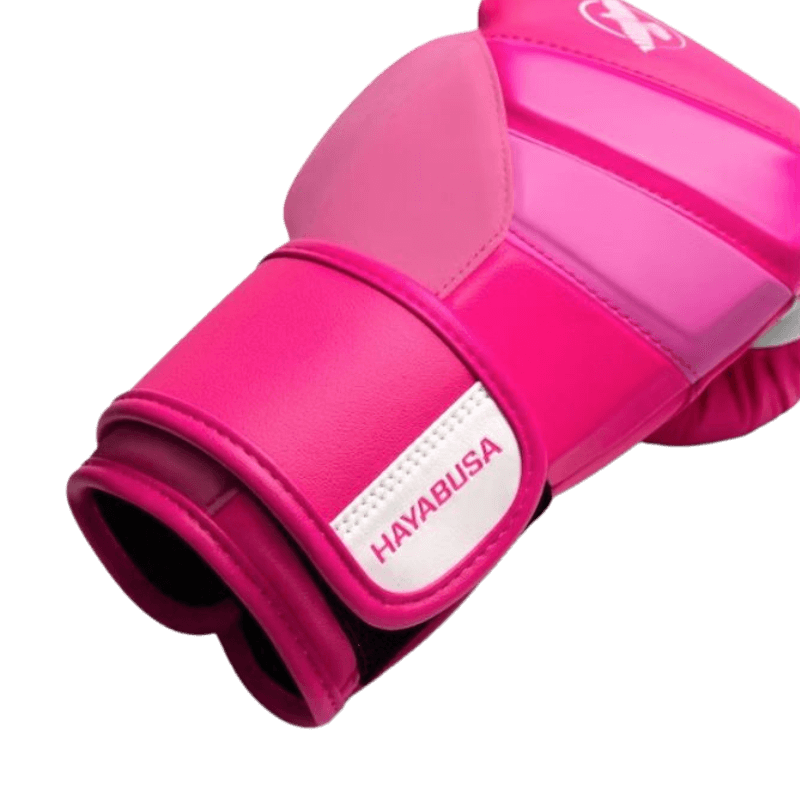 Bovenaanzicht van Hayabusa T3 Neon Pink bokshandschoenen, focus op demping en comfort.