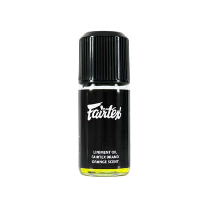 Zwart flesje met Fairtex-logo en etiket dat 'liniment olie, Fairtex merk, sinaasappelgeur' aanduidt.